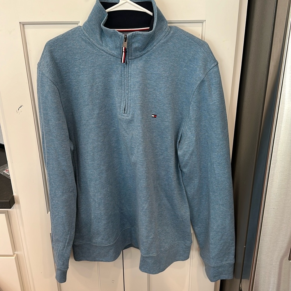 Tommy Hilfiger Men’s Crew neck sweater. Size L. Brand new!